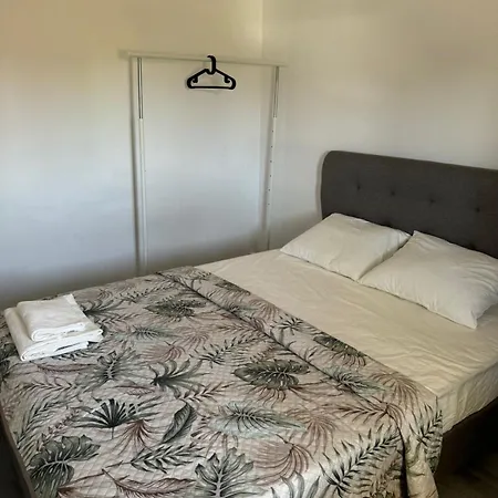 Quarto em Acomodações Particulares Spacious Bedroom In A Modern T3